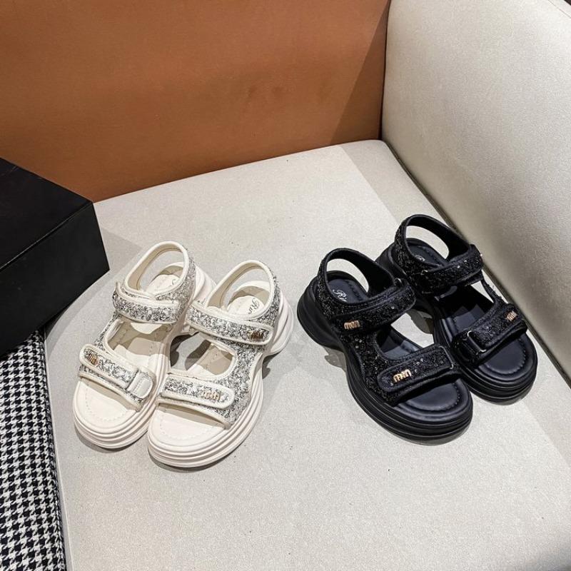 Мода 2024 года, женские спортивные сандалии, летняя новая мода, блестящие повседневные римские дизайнерские туфли, сандалии на платформе для девочек
