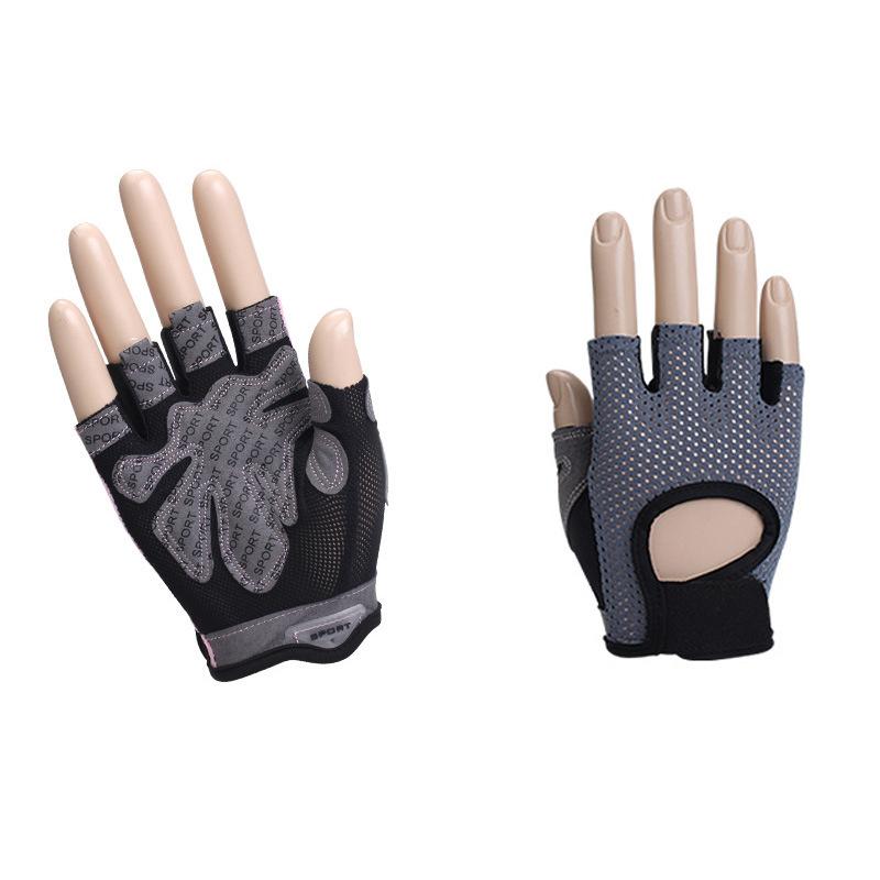 2022 Best Sellers Silicone Antiskid Men Woman Half Finger Fitness Workout Gloves for Weightlifting Bodybuilding Pull Ups