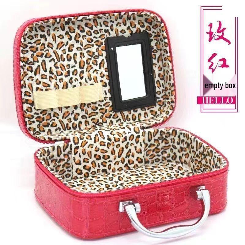 Портативный бытовой швейный набор: Многофункциональный набор для шитья с иглами и нитками в сумке для хранения