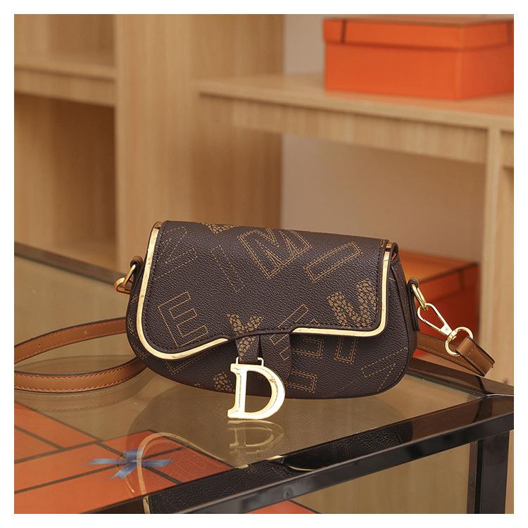 Роскошная дизайнерская сумка Сумки через плечо для женщин Сумка через плечо Повседневная универсальная квадратная сумка Сумка-подушка