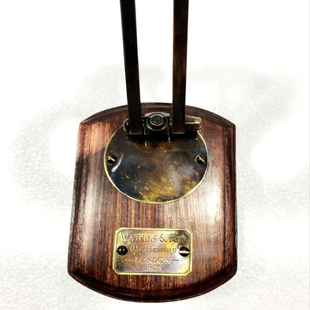 Старинное латунное увеличительное стекло с деревянной основой – винтажный морской дизайн, декор стола