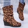 Женские зимние сапоги на танкетке с леопардовым принтом, замшевые туфли на среднем каблуке, дизайнерские ботинки челси 2024 года, тренд зимы, новинка, готические ботинки для женщин