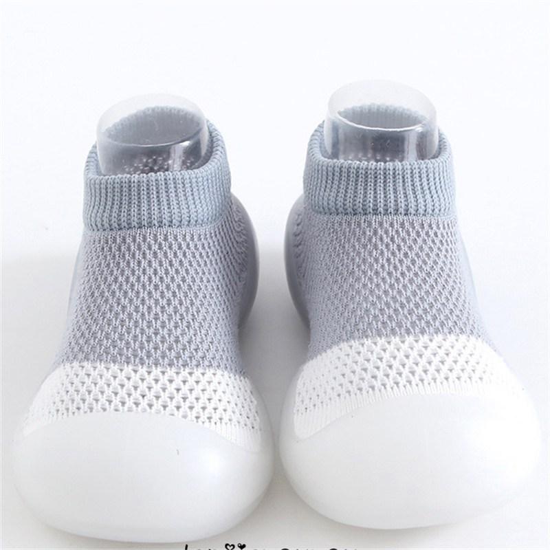 Обувь для малышей. Нескользящие носки с полостями. Туфли на мягкой подошве. Детские носки. Симпатичная обувь.