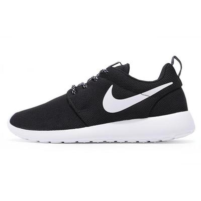 Женские кроссовки Roshe One черно-белые 844994-002