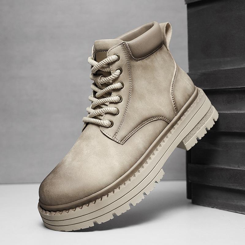Men's Martin boots are old, retro, young and young, high-end, fashionable, versatile and heightening thick-soled tooling boots.