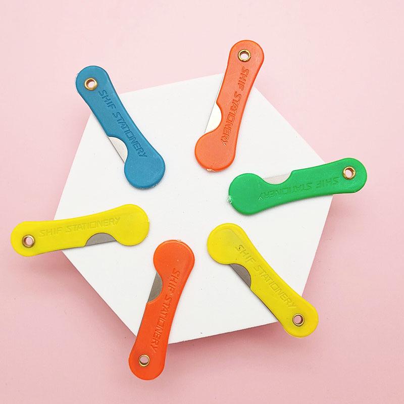 Компактная складная цветная точилка для ножей для студентов