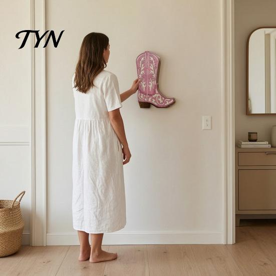 Western Cowboy Boot Wall Decor Wooden Boots Planter for Indoor Plants, Flower Hanging Vase Themed Store Art Faux Flower, Rustic Home Bathroom Bedroom