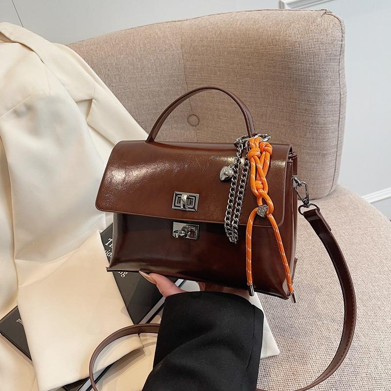 Сумка-тоут премиум-текстуры в стиле ретро, женская, новая коллекция 2025, маленькая квадратная сумка-мессенджер, популярная универсальная текстурная сумка на плечо