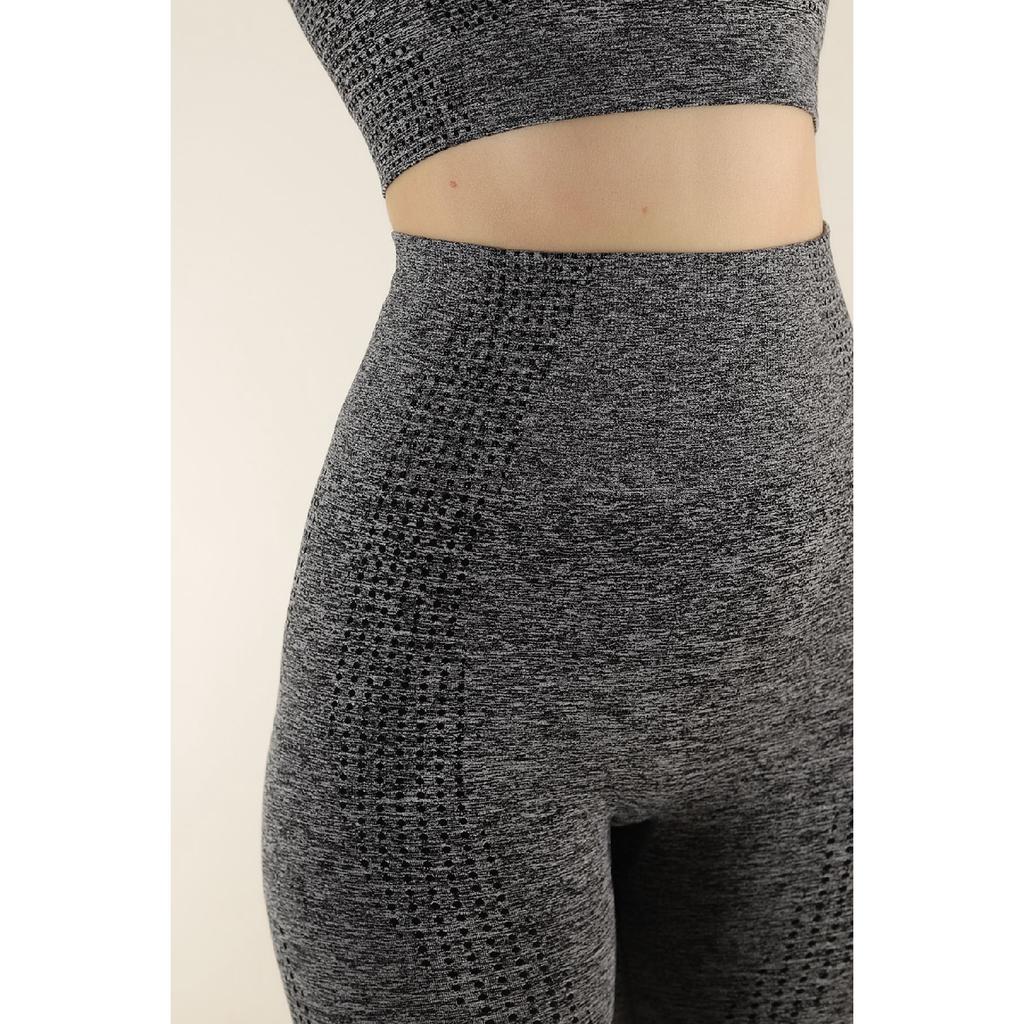 Меланжевый спортивный бюстгальтер и колготки