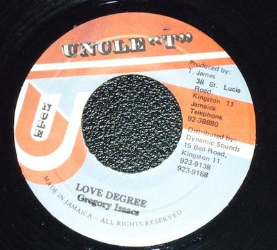7-дюймовая пластинка GREGORY ISAACS - Love Degree NONE Uncle T Ямайский регги, ска и даб Б/У