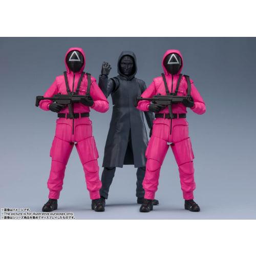 TAMASHII NATIONS S.H.Figuarts Солдат в маске из Игры в кальмара, примерно 145 мм, АБС и ПВХ, раскрашенная фигурка