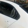 Для Volkswagen Jetta MK6 2012 2013-2018 АБС-пластик Накладка на заднее боковое стекло (жалюзи) Боковая вентиляционная накладка Автомобильные аксессуары на клейкой основе