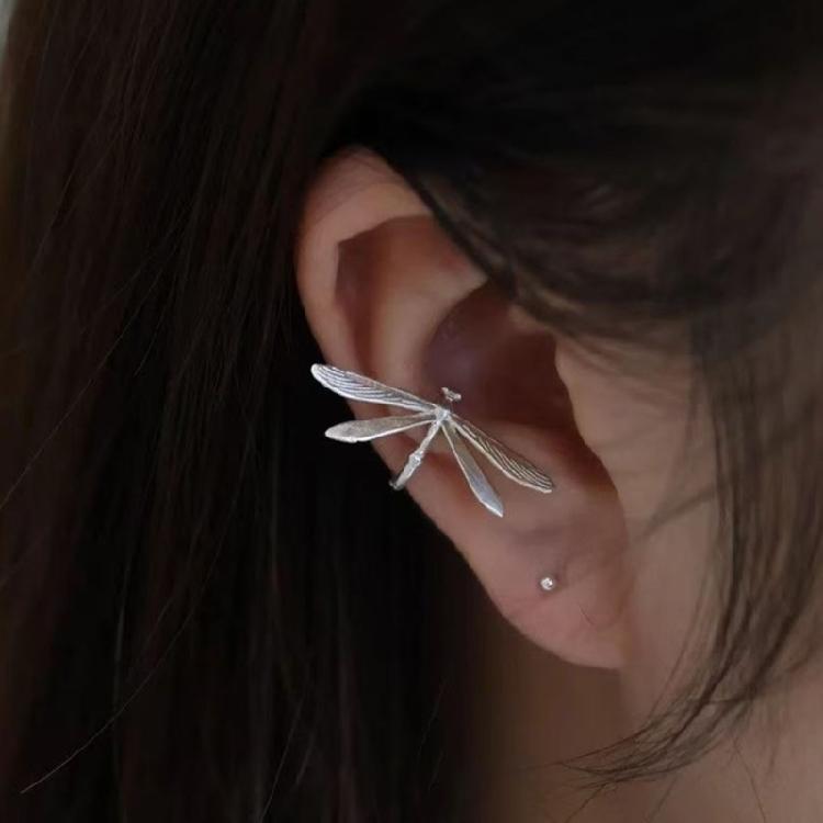 Dragonflies Inspired Alloy Ear Clip Lightweight For Casual Formal Outfit Coordination Winter Ear Accessory