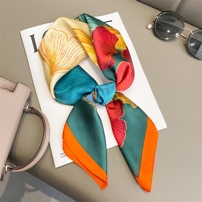 Silk Square Scarf Women Satin Shawls Neckerchief Casual Scarves Bandana Hair Hjiab 70*70cm 2023 New Fashion Luxury Brand