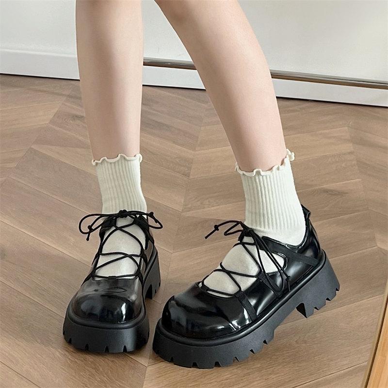 Мода 2024 Новая мода Шнуровка Полые Туфли Лолиты Женские Туфли на платформе Женские Панк Искусственная кожа Jk Форменные туфли Мэри Джейн
