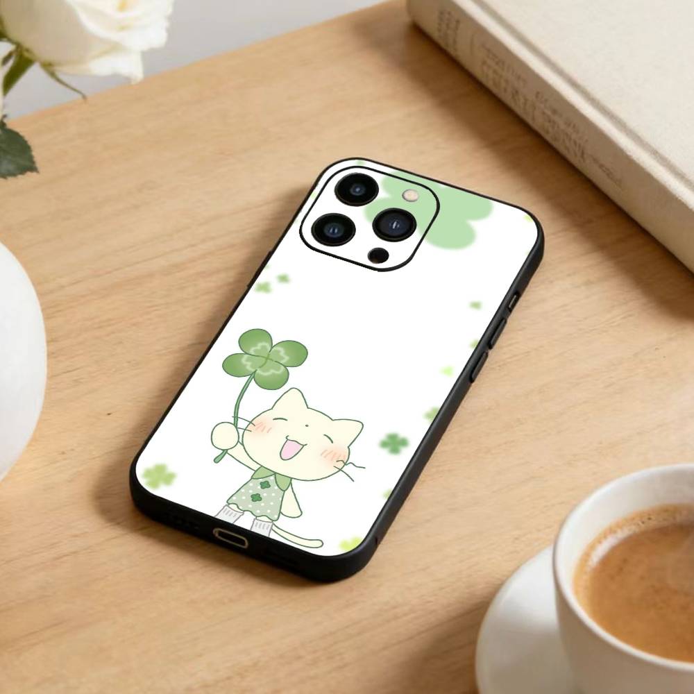 2026-Чехол для телефона с четырехлистником для iPhone 17 16 15 14 13 12 Max Plus Силиконовый черный чехол