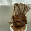 "Autumn 2025 Retro Large Capacity Crossbody Briefcase - Women's Trendy Niche Design"