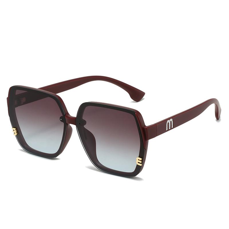 Брендовые Солнцезащитные Очки Женские Квадратные Классические Большая Рама Модные Мужские Прямоугольные Дизайн с Буквами Ретро Солнцезащитные Очки UV400