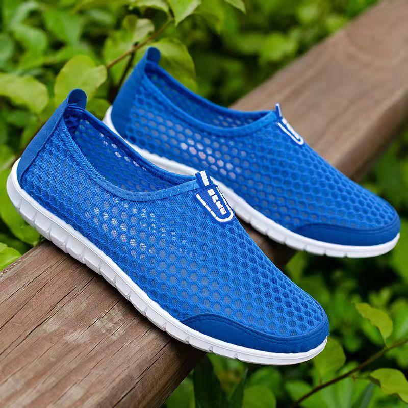 Men's Summer Breathable Hollow Sandals Dad Old Beijing Mesh Cloth Shoes Husband Leisure Sports Slip-On Mesh Shoes