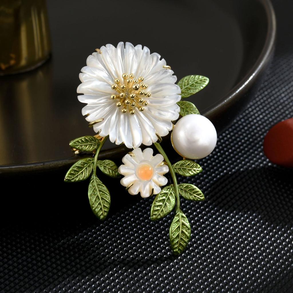 Daisy Brooch, High-End Fritillary Tide Personalized Women'S Pin, Elegant Clothes Accessories, Neckline Decorative Neckpin