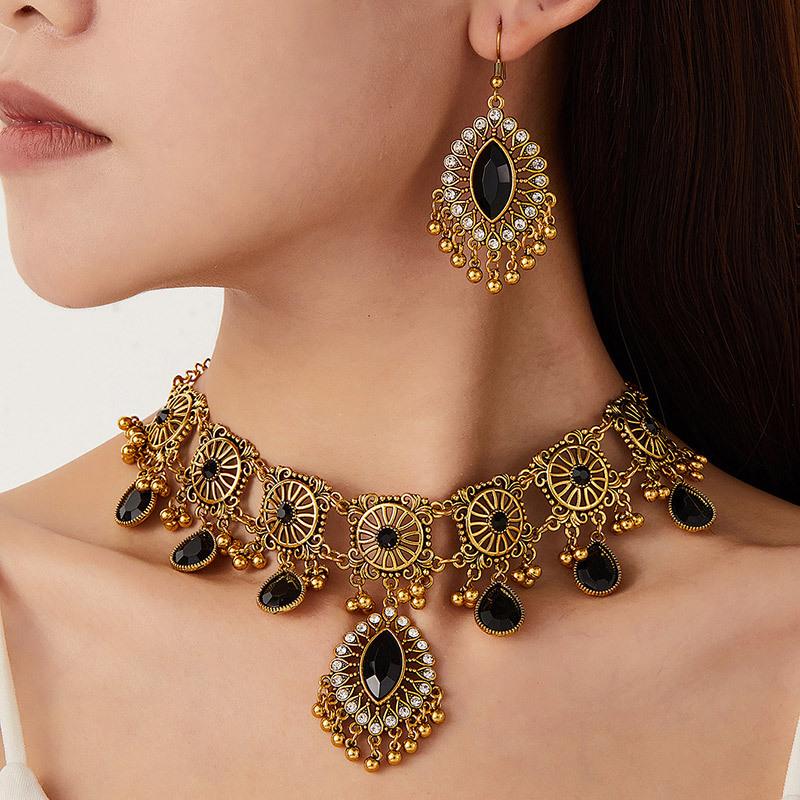 European and American Ethnic Feng Shui Drop Necklace Women's Earrings Jewelry Set Banquet Dress Set Chain Jewelry