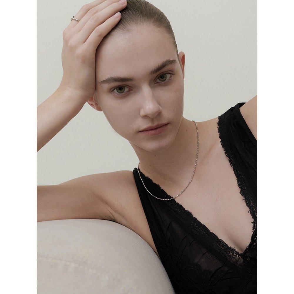 Колье из шариковой цепочки с огранкой