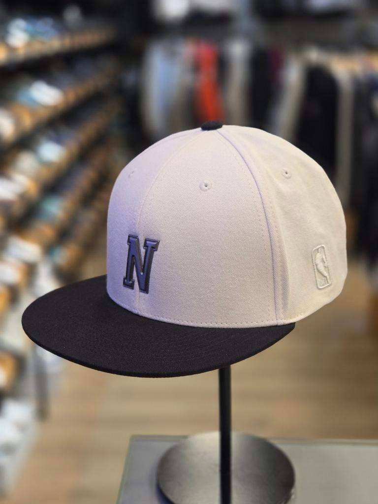 NBA Unisex New York Knicks NYK High Frequency Hard Snapback N245AP641P(00)