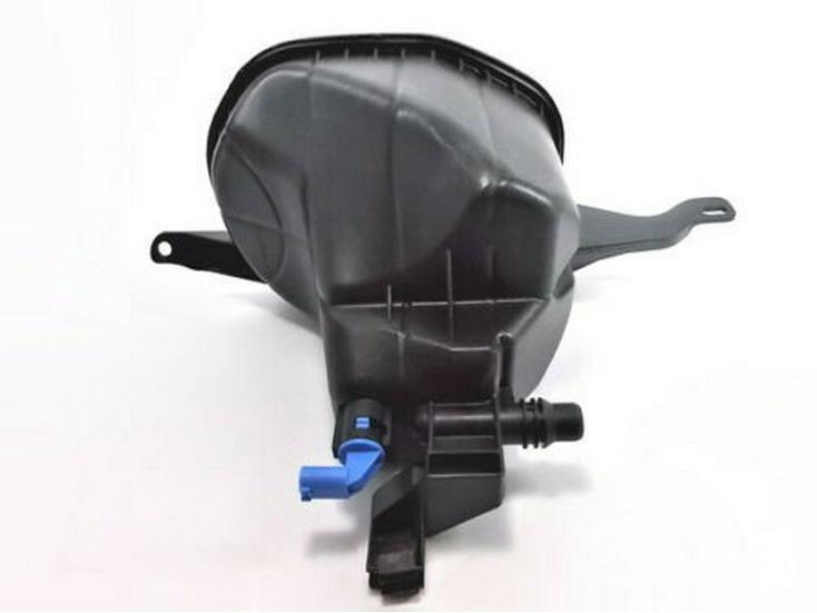 BMW F10/F01/F02/F03 Expansion/Coolant/Auxiliary Water Tank 17137647284