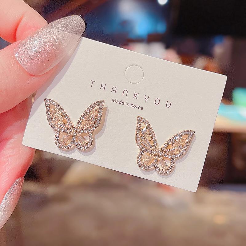 Trend Simulation Pearl Long Earrings Romantic Cute Simple Personality Female Wedding Fashion Korean Jewelry Pendant Earrings