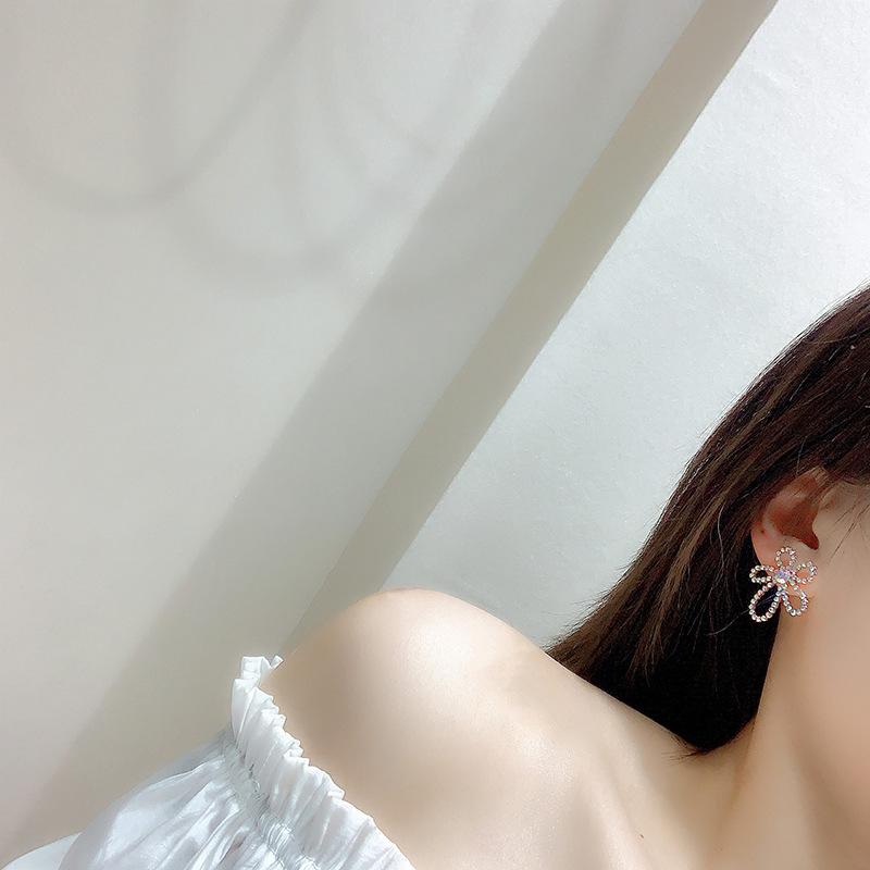 Female Luxury Crystal Zircon Stud Earrings Vintage Flowers Earrings Girl Jewelry Gifts