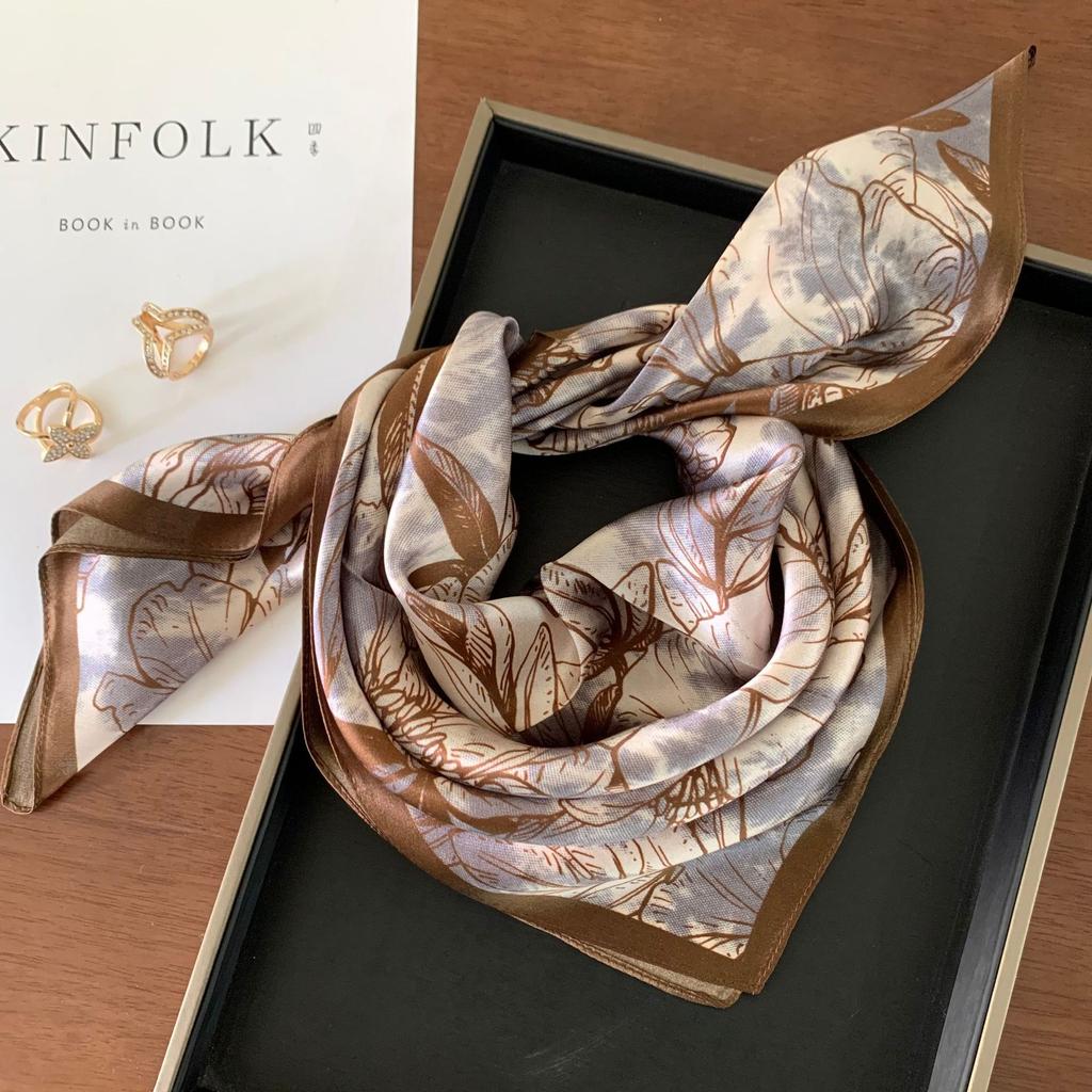 National Style Butterfly Flower Love, Silk Mulberry Silk Blue Small Silk Scarf Square Scarf Women'S Spring And Autumn Neck Protection Scarf Thin Scarf