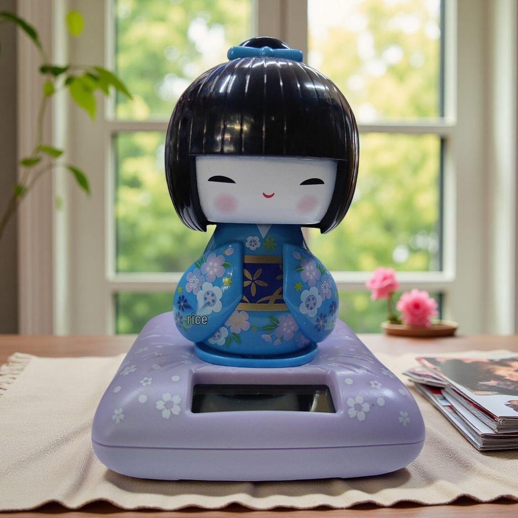 Танцующая японская кукла гейша на солнечной батарее - Кимоно, украшение для автомобиля