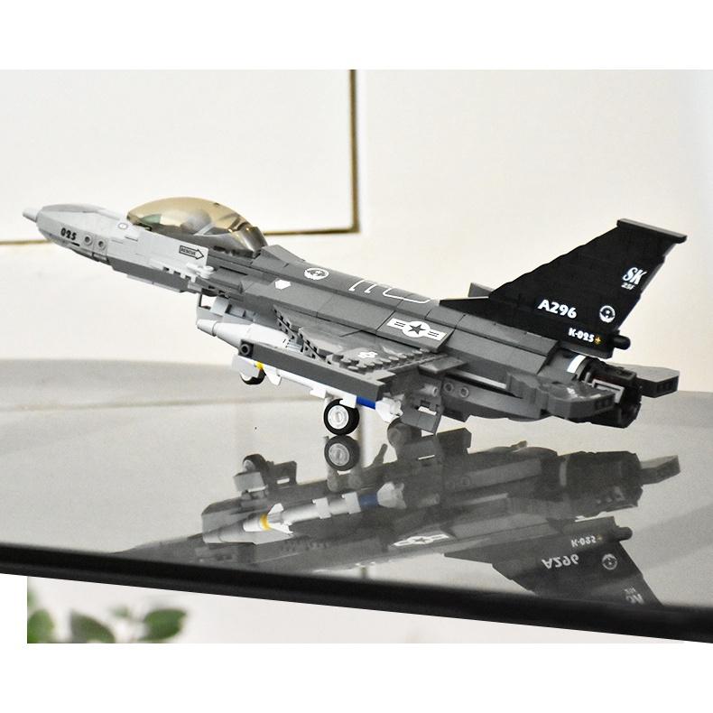 521 шт. 0891 Военный истребитель F16 Набор блоков Модель американского самолета «Сокол» Современная война Строительные блоки Игрушки для детей Кирпичики Подарок