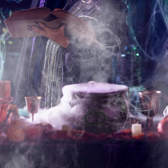 2Pcs Halloween Candy Bucket Large Witch Cauldron Black Plastic Kettle Halloween Pot Snack Container for Party Favors Cosplay Events