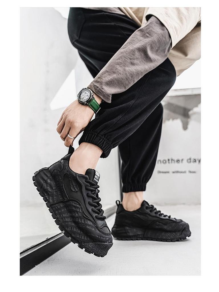 Мужские модные кроссовки в стиле 'Dad Shoes' из тисненой кожи с толстой амортизирующей подошвой на весну 2025 года