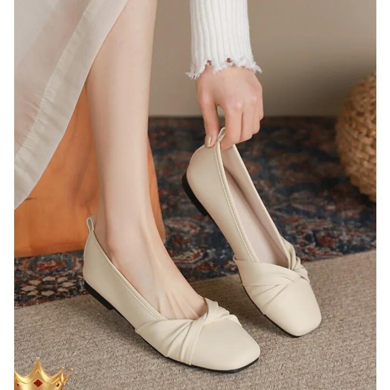 Модные новые повседневные туфли Мэри Джейн для женщин, прогулочные туфли на мягкой подошве, женские туфли на низком каблуке, модные легкие туфли на плоской подошве для женщин