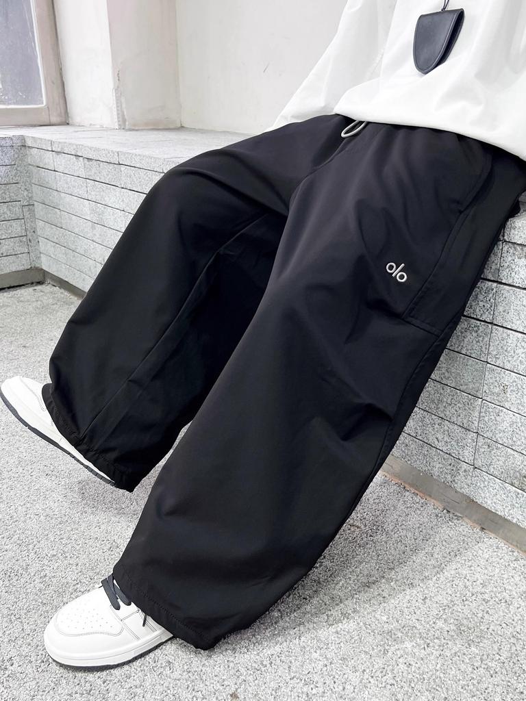 Мальчиковые брюки карго - Коллекция Осень 2025: Повседневные длинные брюки для детей среднего и старшего возраста