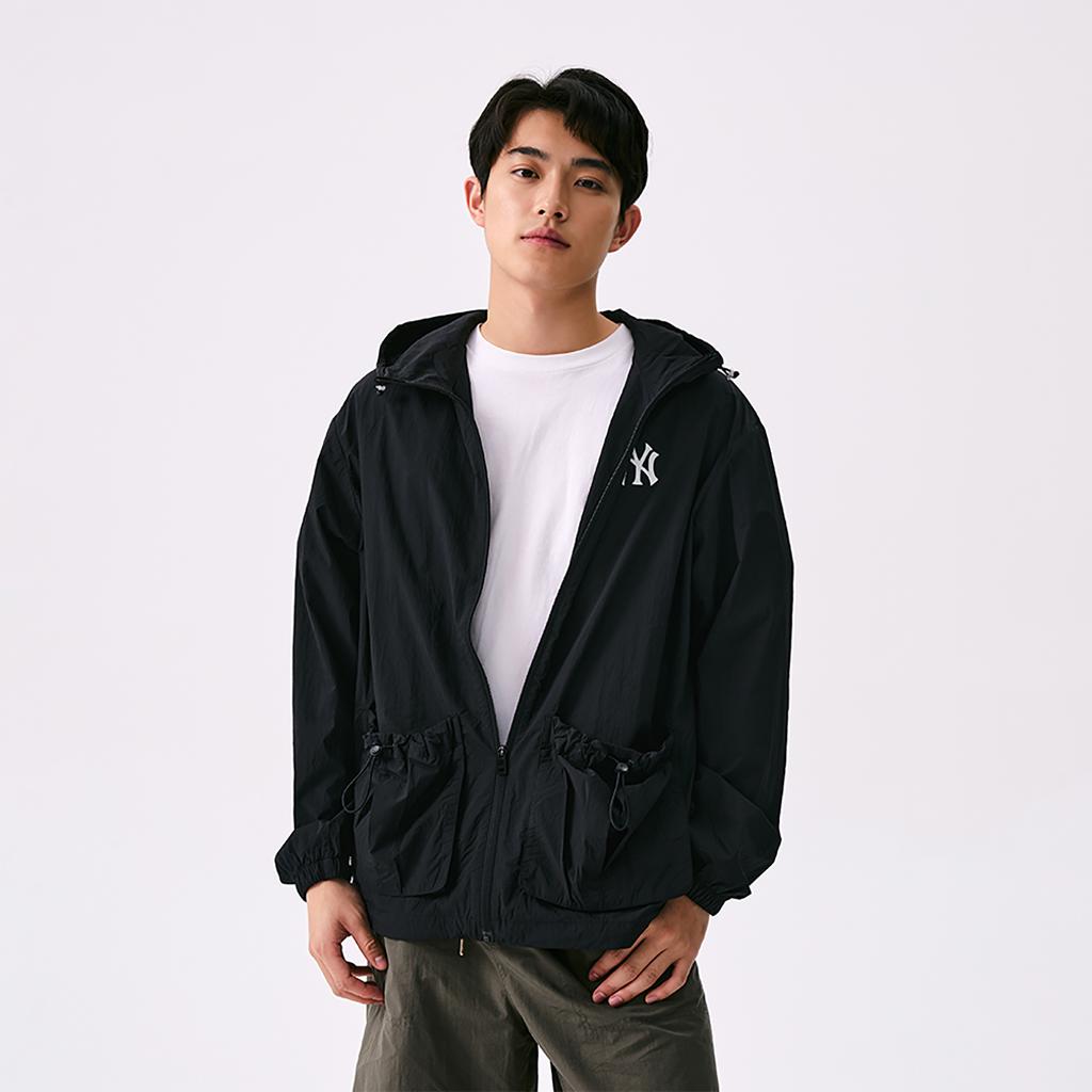 Новая ветрозащитная куртка MLB New York Yankees Basic Collection SS25 Унисекс Черный 3AWJB0453-50BKS