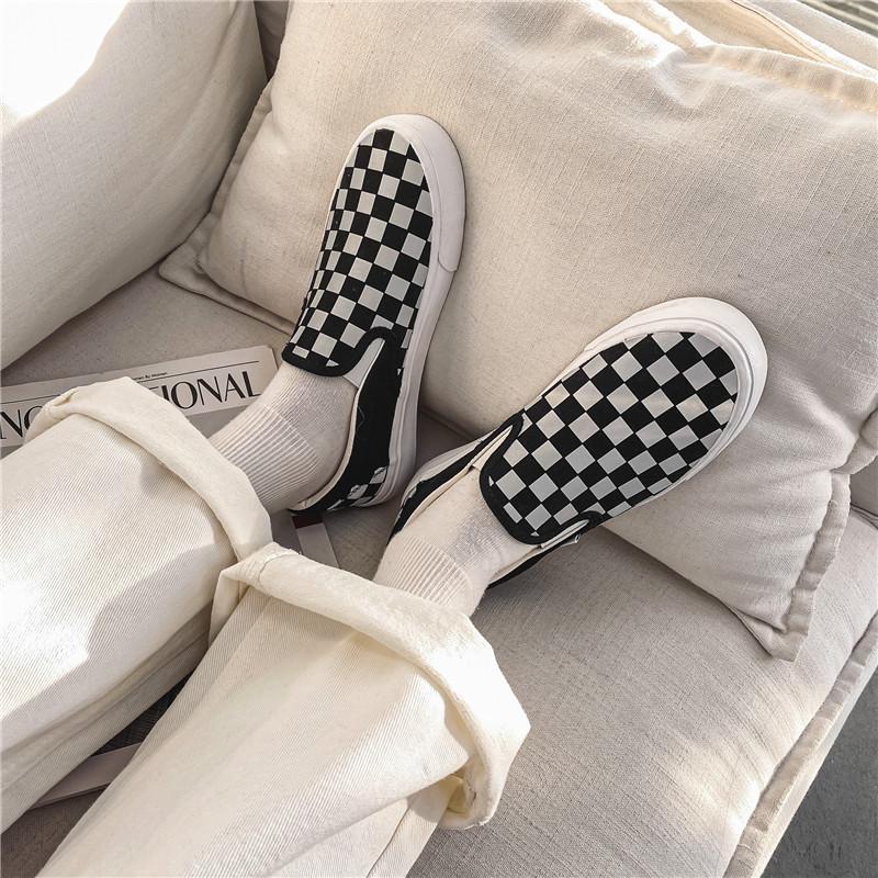 Весенняя Новая Обувь для Мужчин Холщовая Повседневная Обувь Модная Клетчатая Плоская Обувь для Скейтборда Отражающая Свет Слипоны Лоферы