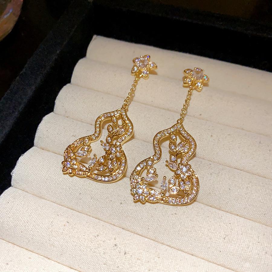 Винтажные серьги-капли с жемчугом и бриллиантовой инкрустацией - Ретро-стиль, Легкая роскошь, Высококачественный дизайн