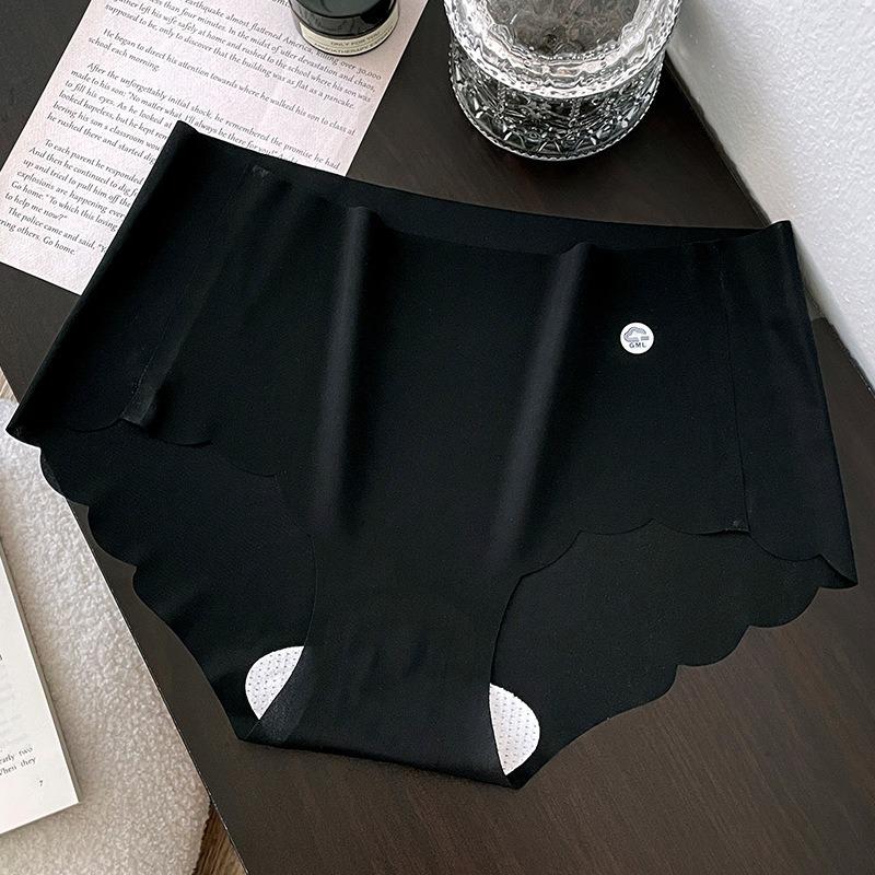 Ультратонкие полупрозрачные трусики, дышащие для обнаженных женщин