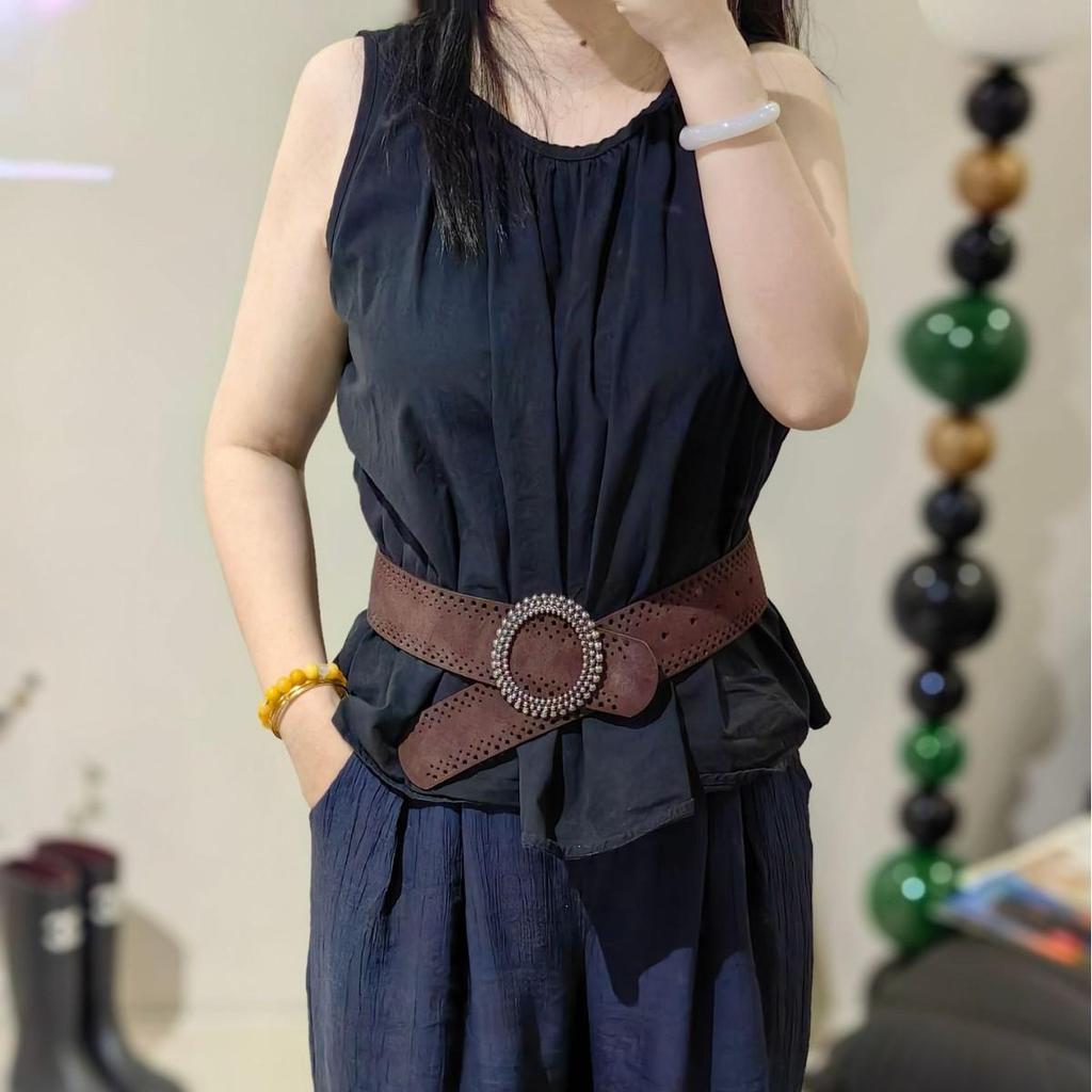 Женский широкий замшевый ремень с круглой пряжкой - Универсальный модный аксессуар для юбок и пальто