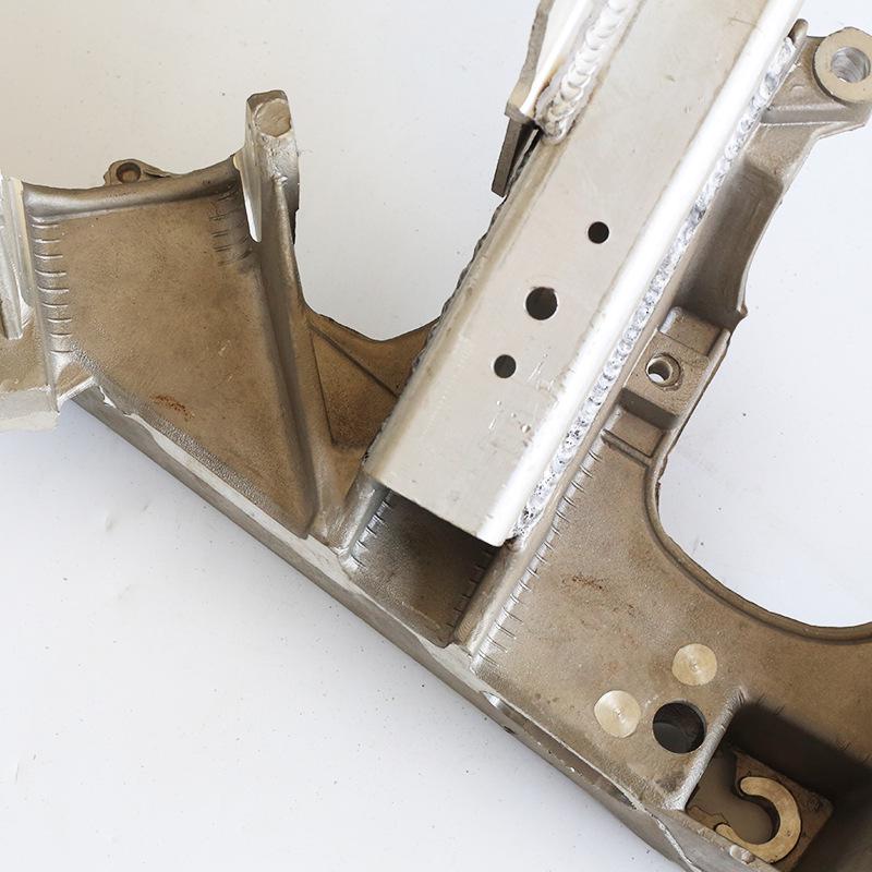 BMW 5 серии Передний подрамник Опора двигателя 31116782458, Настраиваемый