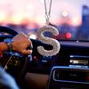 1 шт. Блестящая буква из страз Подвеска на зеркало заднего вида автомобиля Тонкая хрустальная подвеска Аксессуар Bling Креативные автомобильные домашние украшения Подарки