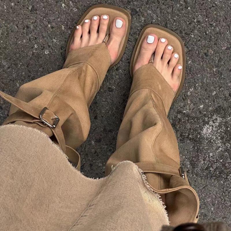 Spring Summer Luxury Designer Fashion Clip Toe Flat Gladiator Sandals Outdoor Casual Shoes for Women
