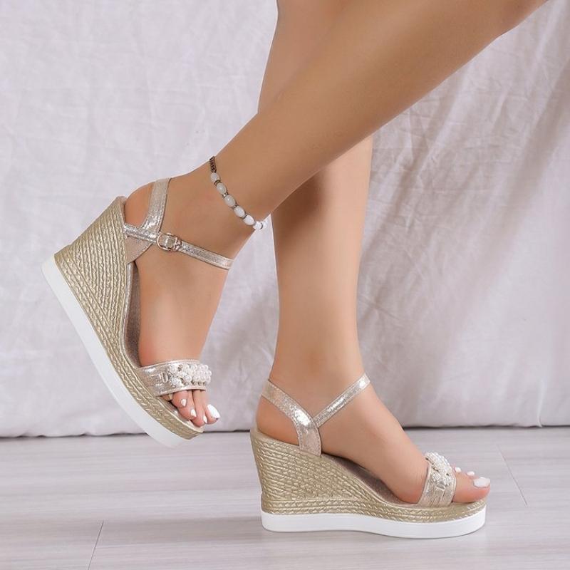 Женские сандалии, новые летние сандалии на высоком каблуке с прозрачным жемчугом и стразами, модные женские сандалии на танкетке, женская пляжная обувь