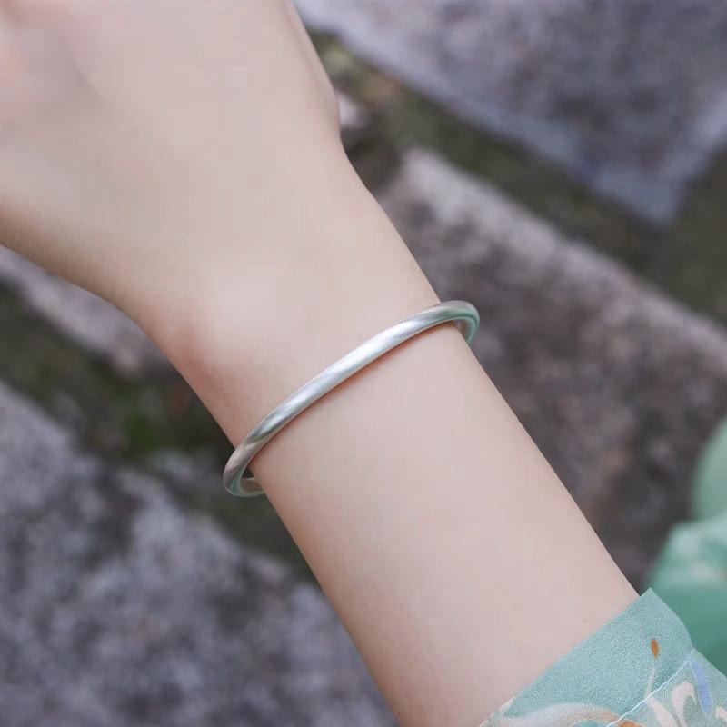 Zuyin 999 Niche Design Bracelet for Women, Pure Silver, Ancient Method, Retro Pattern, Inheritance, Open Solid, Simple and Fashionable Bracelet
