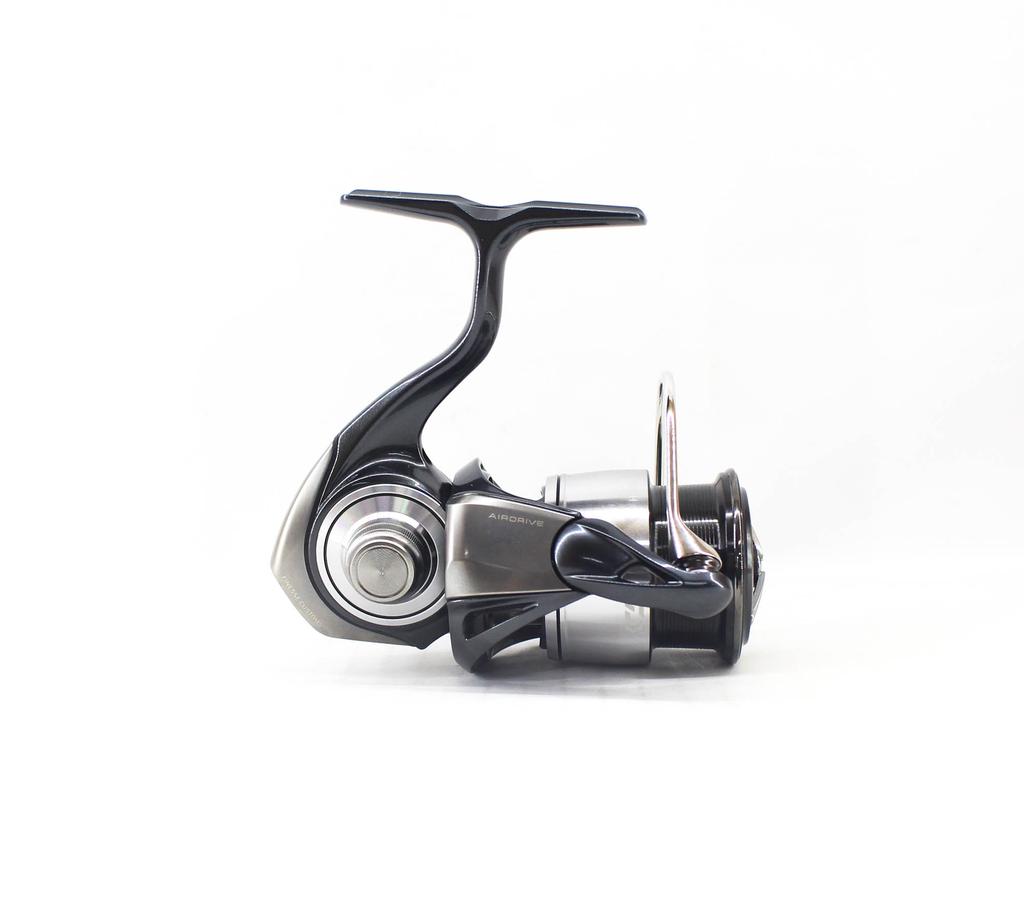 Daiwa Катушка спиннинговая 24 Certate FC LT 2000S-H (6556)