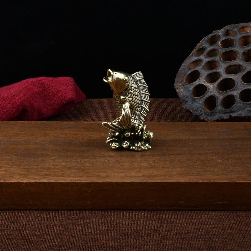 Латунная фигурка рыбки кои для дома, гостиной, офиса, чайного столика, чайный питомец, декор, ремесленное украшение