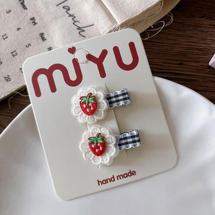 2 шт. Заколки для волос в корейском стиле, красно-черная клетка, вышивка клубникой и вишней, заколка-клипса BB, детская заколка для волос, заколка для челки, аксессуары для волос